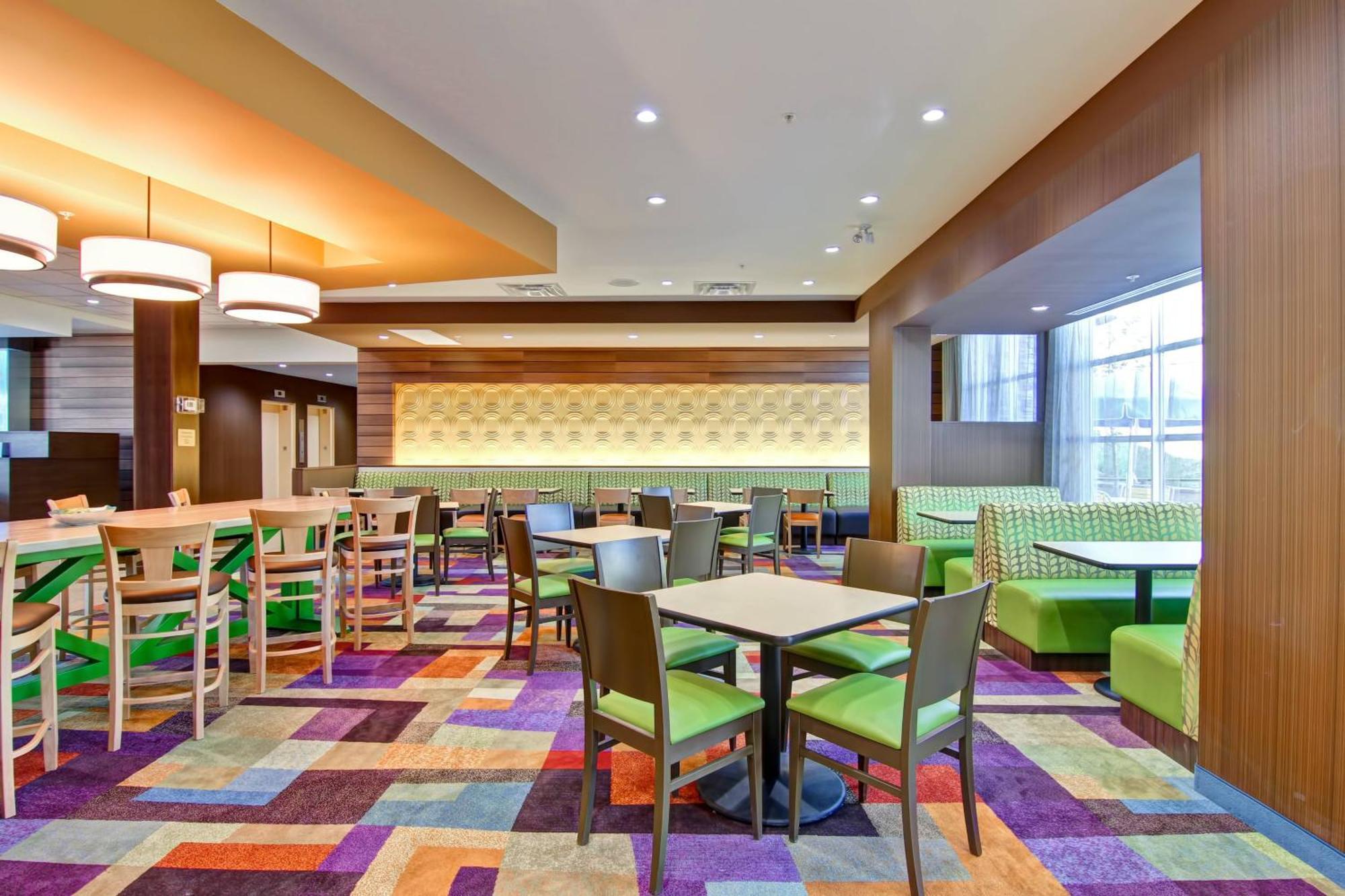 Fairfield Inn & Suites By Marriott Kamloops Exterior foto